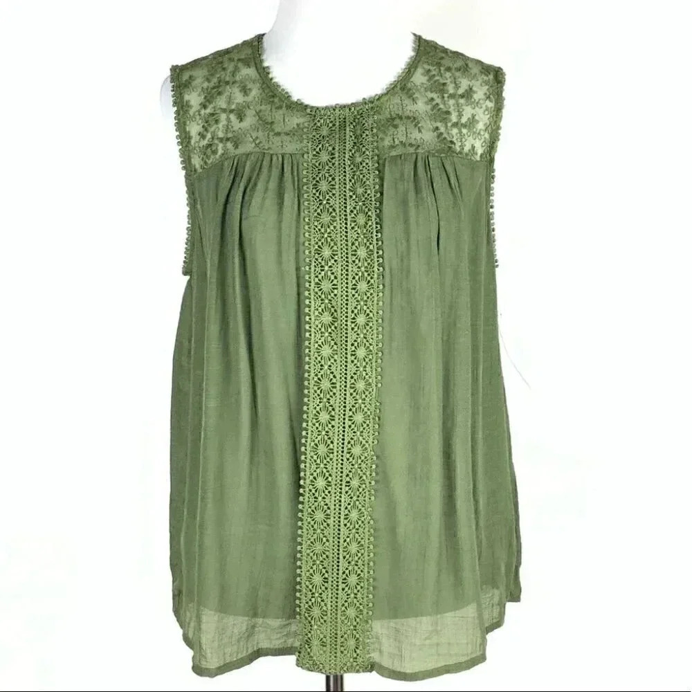 Zac & Rachel petite top size M army green lace floral tank top